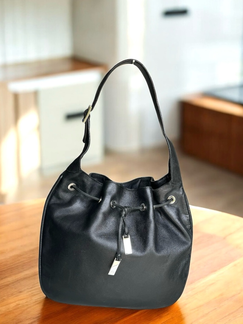 GUCCI Vintage Drawstring Leather Hobo Shoulder Bag
